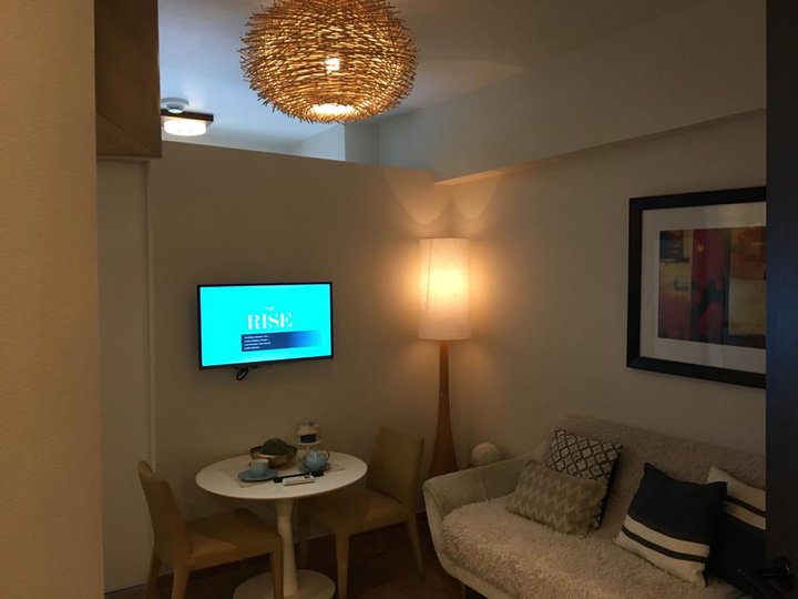 One Bedroom Condominium Unit For Sale in The Rise Makati