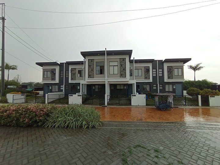 2-bedroom Townhouse For Sale in Pandi Bulacan