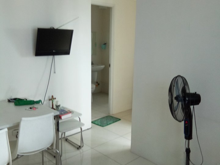 Princeton Residences 1br corner unit for sale