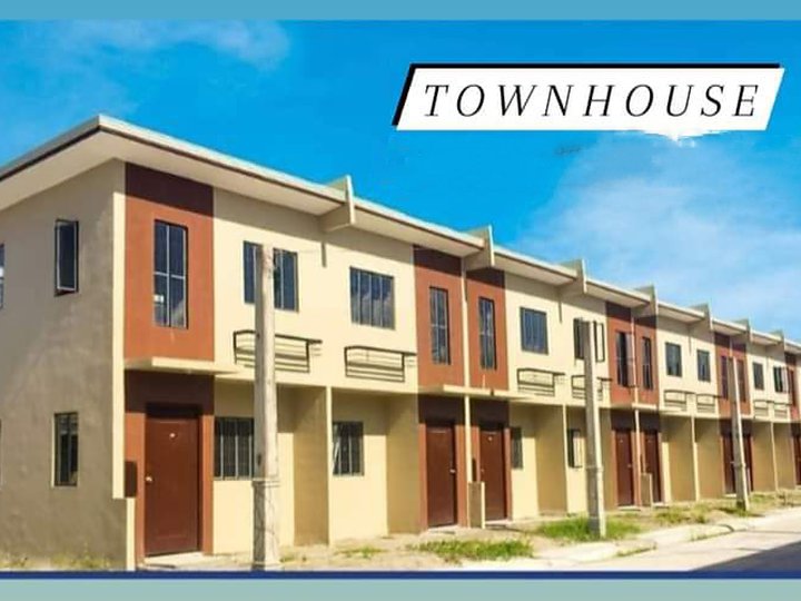 2-bedroom Townhouse For Sale in Calauan Laguna