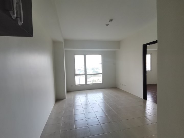 RENT TO OWN 2BR CONDOMINIUM FOR SALE MANDALUYONG
