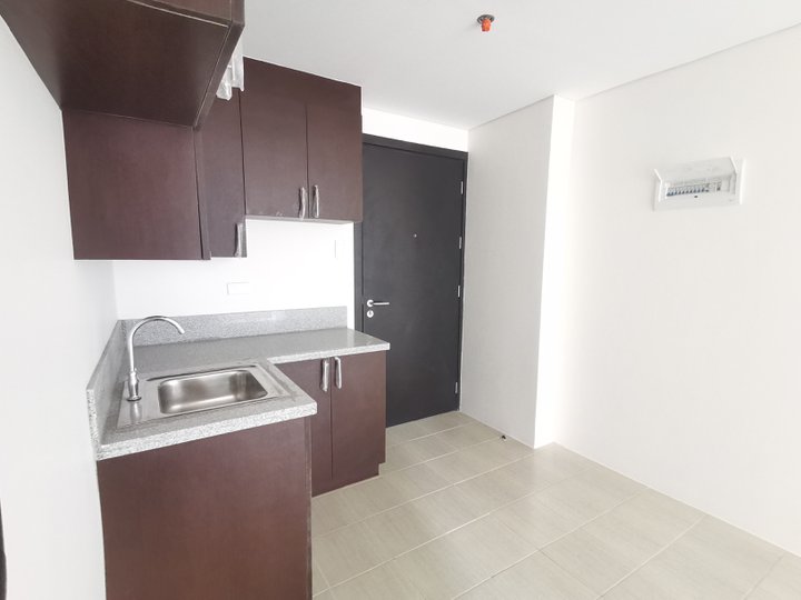 RFO RTO FOR SALE CONDO UNIT IN MANDALUYONG