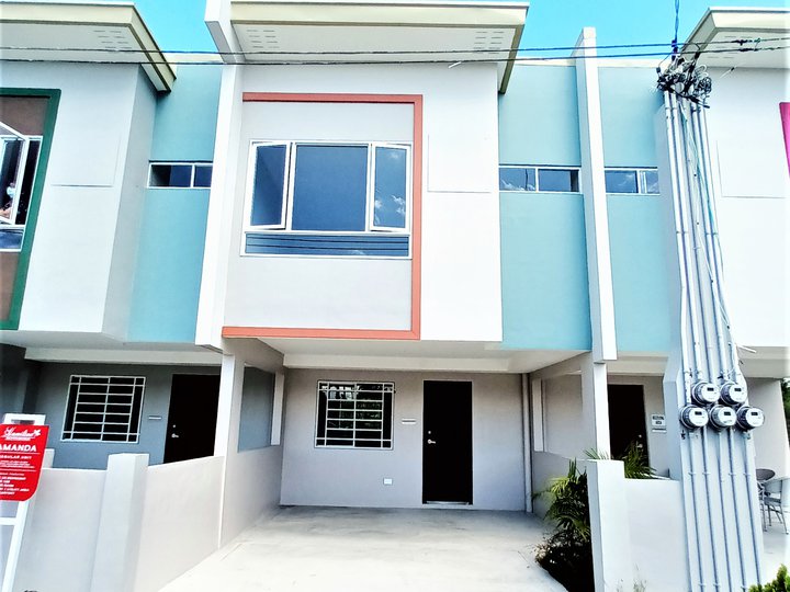 3-BEDROOM TOWNHOUSE FOR SALE IN IMUS CAVITE NEAR ALABANG AND MANILA
