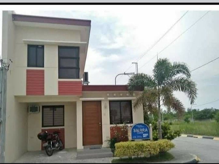 3 Bedrooms Cluster type House and Lot For Sale in Naic Cavite