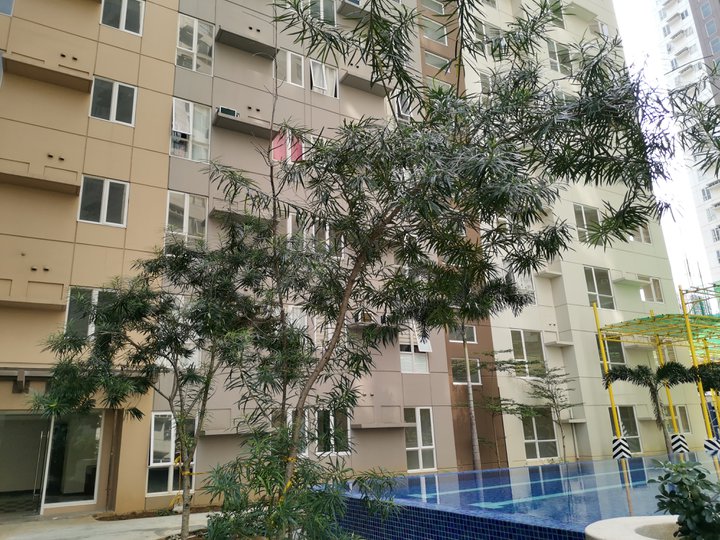 Corner Unit 2-BR RENT TO OWN RFO Condo in Mandaluyong near Ortigas