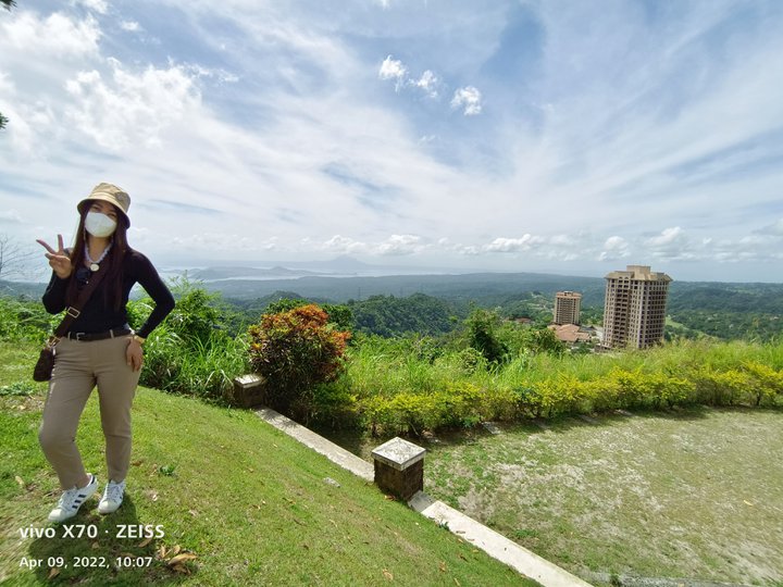 RESIDENTIAL LOT FOR SALE IN TAGAYTAY CITY!!!