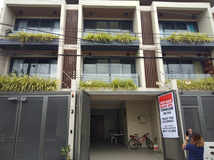 3-bedroom 3tb Townhouse For Sale in Quezon City / QC Metro Manila