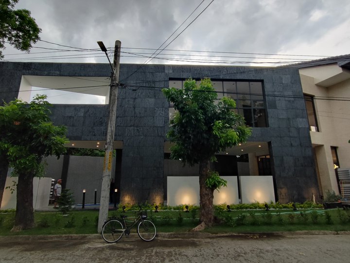 A Functional Modern Korean Designer Home in Angeles City, Pampanga