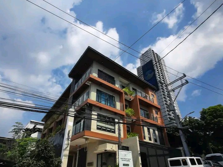 READY FOR OCCUPANCY SPACIOUS 4 BEDROOM TOWNHOUSE FOR SALE IN CUBAO