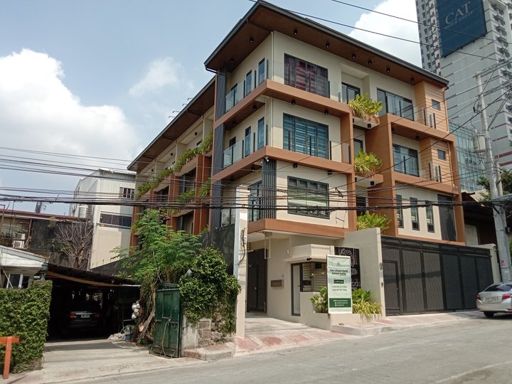 4-bedroom Townhouse For Sale in Cubao Quezon City near Ali Mall