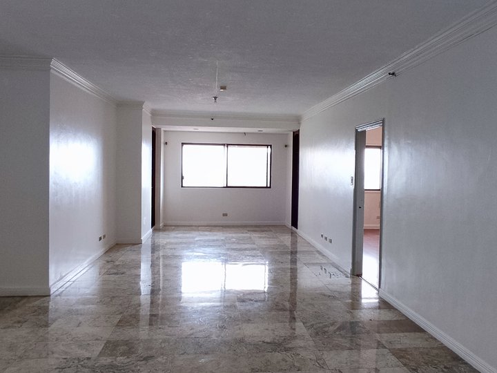 Spacious 172 sqm. Greenhills 3 Bedroom Condo with Parking for Rent