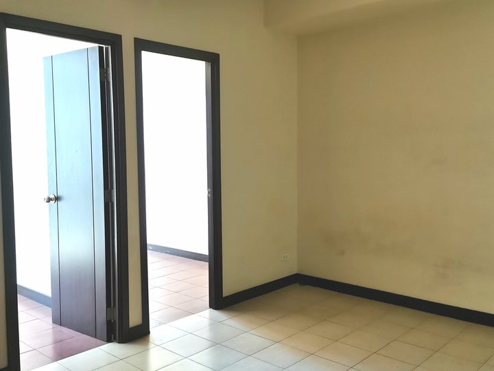 30K MONTHLY RFO RENT TO OWN 2 Bedroom 38sqm Condo in Makati near BGC