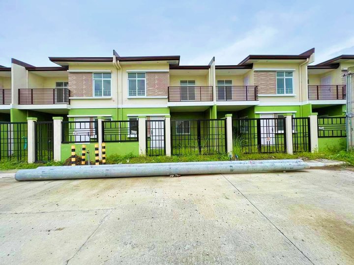 4-bedroom Townhouse For Sale in General Trias Cavite