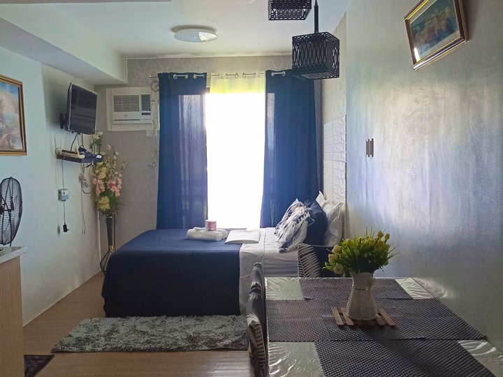 Pine Suites Tagaytay Studio Unit for Sale with Balcony (FULLY FURNISHED)