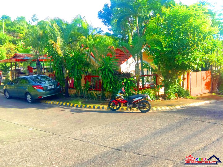 3-bedroom House For Sale in Talisay Cebu along corner street