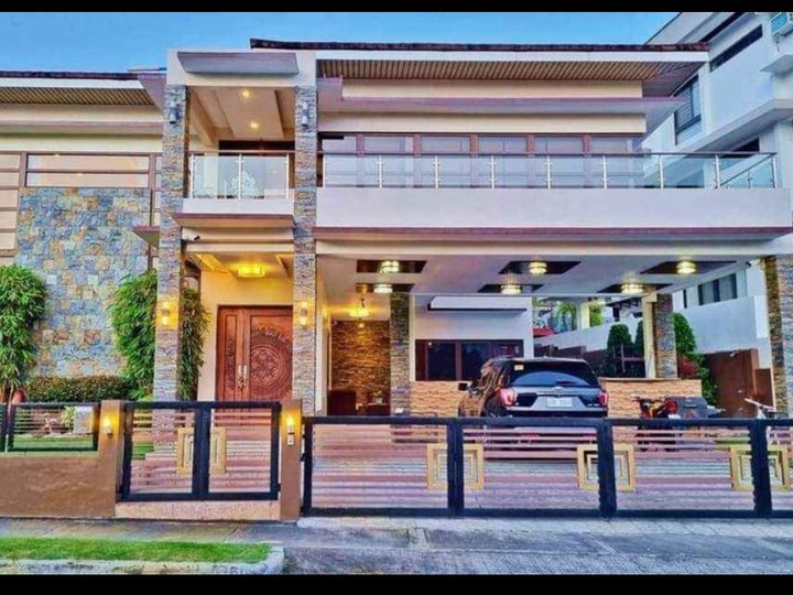 7-bedroom Single Detached House For Sale in Cebu City Cebu