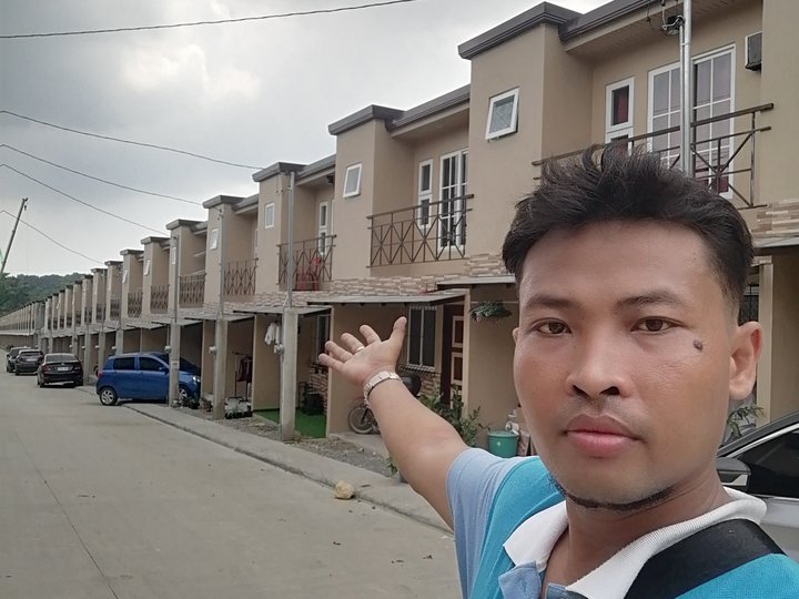 Pinakabarato mga house and lot  dool sa cebu city