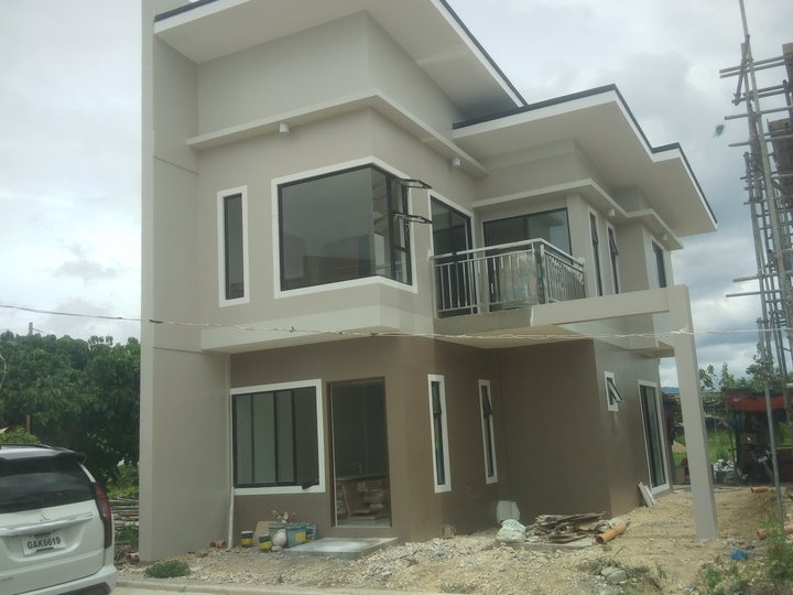 3BR Beach Front Subd House and Lot For Sale in Liloan Cebu