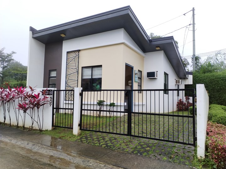 Single House And Lot accessible to Tagaytay along Nasugbo Road