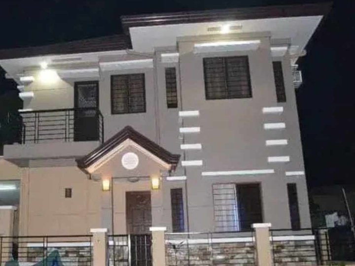 2Floors House and Lot 4BR ,2 B&T in Tiaong Quezon [House and Lot 🏘️
