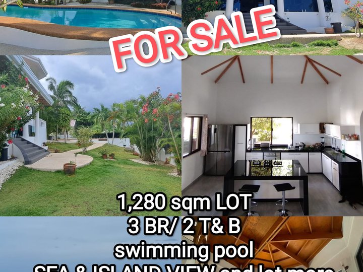German Standard Fully FURNISHED HOUSE with Pool Beach View near beach