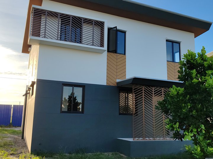 Single Attached & Detached Houses With 2 to 5 Bedrooms in Pampanga