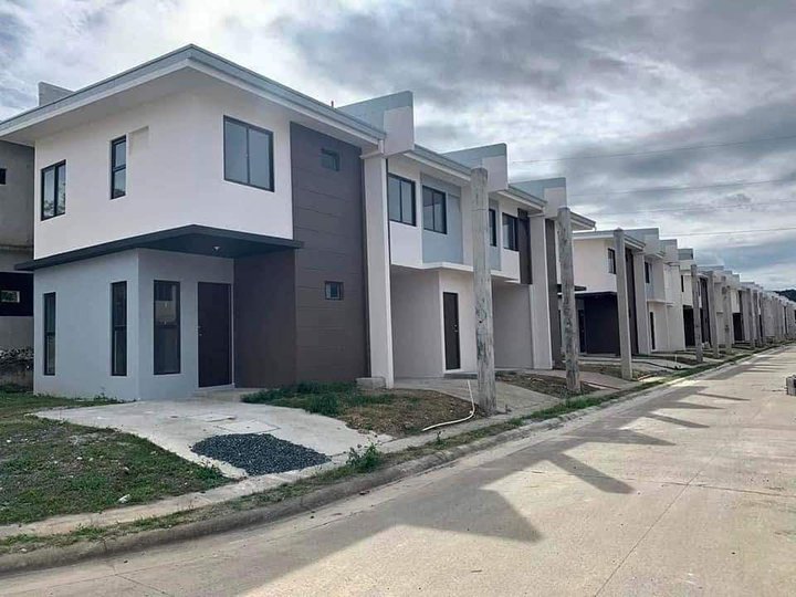 Amaia TownHomes For Sale In Nuvali