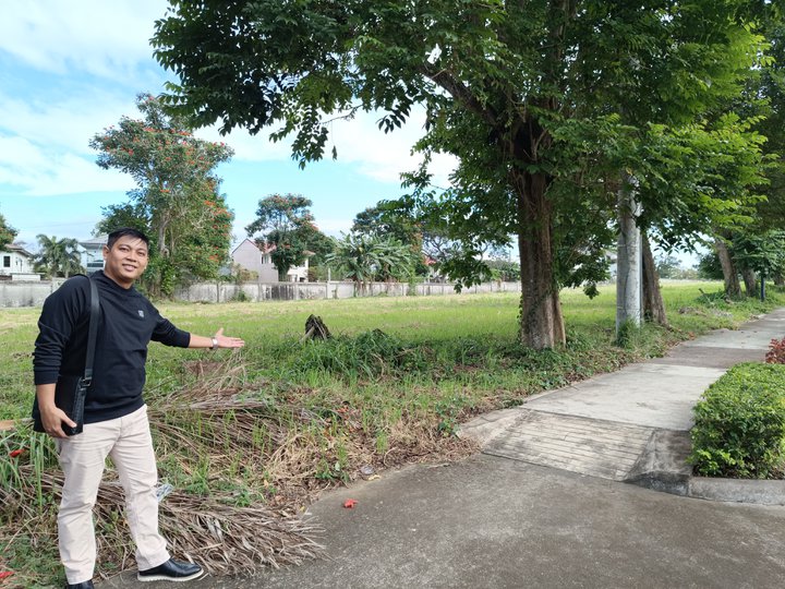 Commercial Lot For Sale in Sonoma Nuvali Santa Rosa Laguna