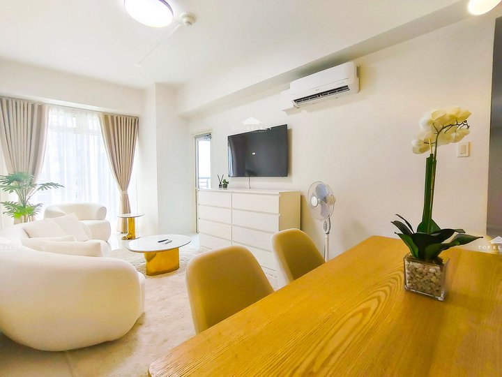 3-Bedroom Condo for Rent in BGC Taguig City at Central Park West