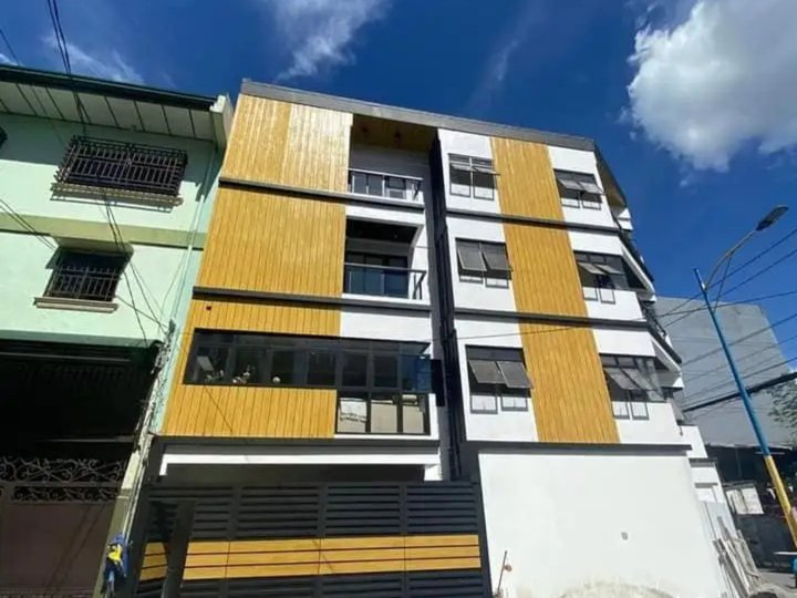 5-bedroom TOWNHOUSE |2 Car Garage For Sale in Mandaluyong Metro Manila