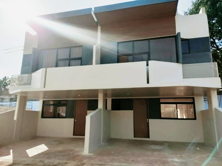 3bedrooms Modern Design Townhouse For Sale In Antipolo