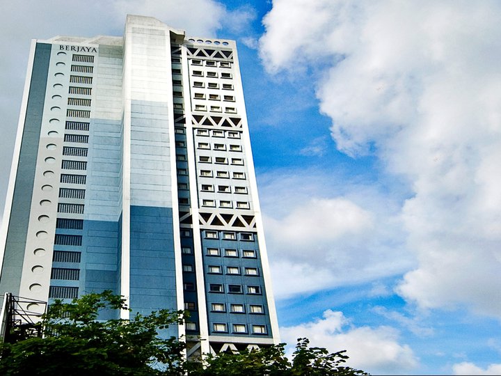 Berjaya Hotel 3 Star Hotel in Makati