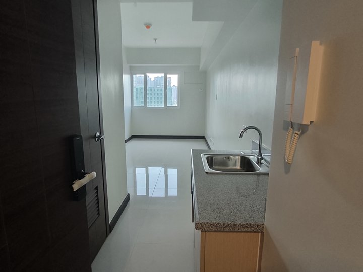 For sale condo in Taft AVE pasay quantum residences near libertad cartimar Taft AVE pasay
