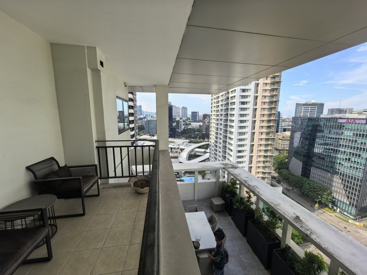 FS/FR: Avalon 3BR Penthouse Loft 259sqm 2-Parking Cebu Business Park