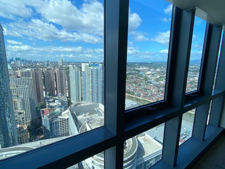 1 Bedroom Eastwood city global plaza luxury residency