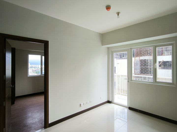 2 BEDROOM CONDO FOR SALE IN PASAY MAKATI SKYLINE VIEW