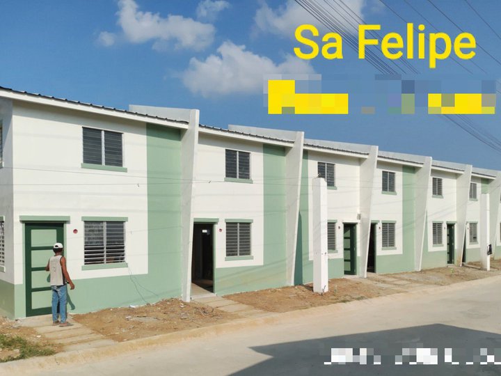 2-bedroom Townhouse For Sale in San Felipe Zambales