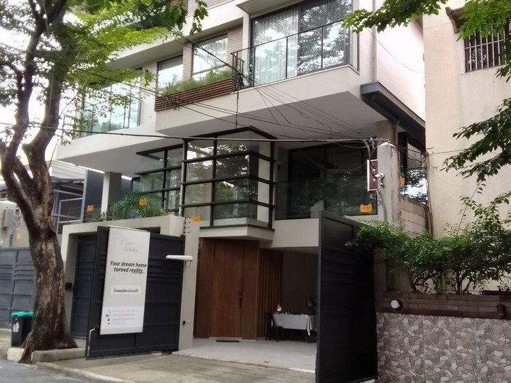 Ready For Occupancy 4-bedroom Duplex House For Sale in Cubao Quezon City