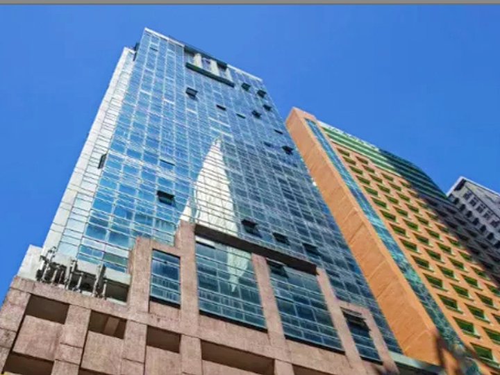 Pre-Owned 178 sqm Office Space with 2 Parking SlotsFor Sale in Makati