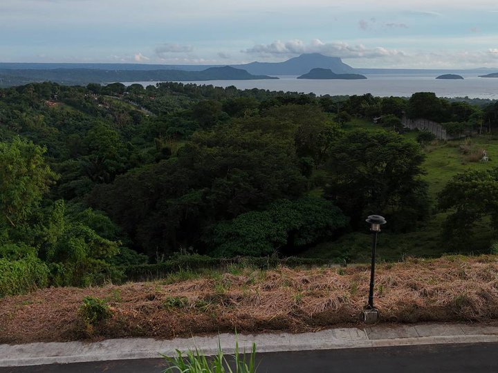 Investment Lot with Full View of Taal Lake