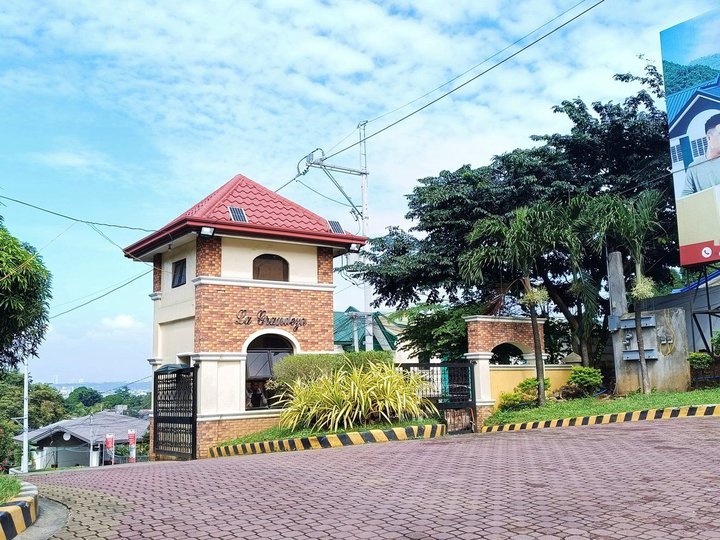 4-bedroom Single Attached House For Sale in Antipolo Rizal