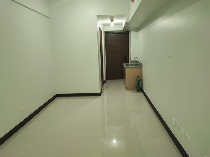 Rent to own Ready for occupancy Condominium in taft pasay near casino roxas