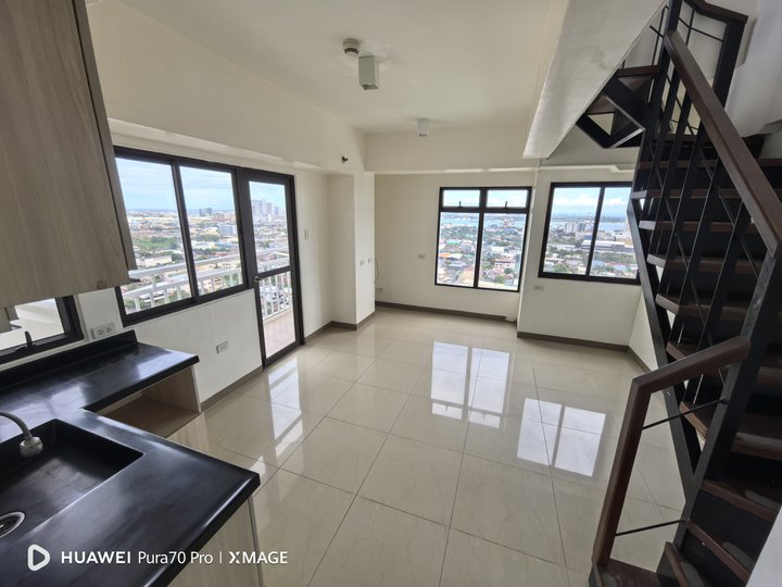 Mabolo Garden Flats 1BR Corner Loft Penthouse 60sqm Seaview