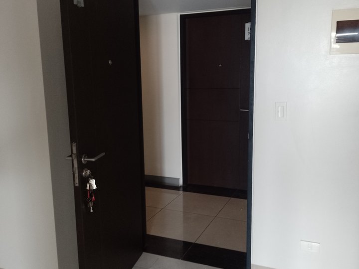 RFO 2 BR Unit For Sale in QC