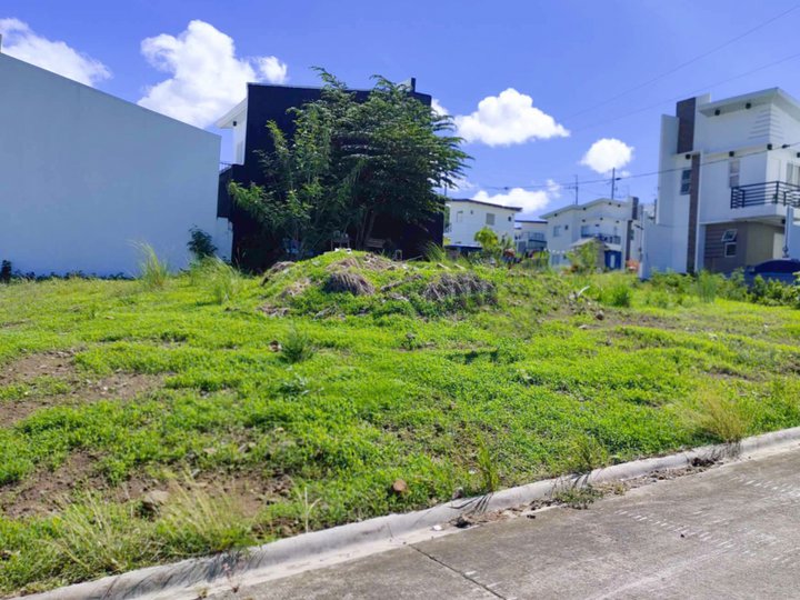READY TO USE LOT AT EASTRIDGE GOLF VILLAS BINANGONAN