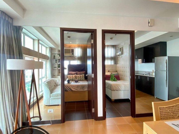 Near Greenbelt/Airport/BGC 30K monthly Rent to Own Condo PET FRIENDLY