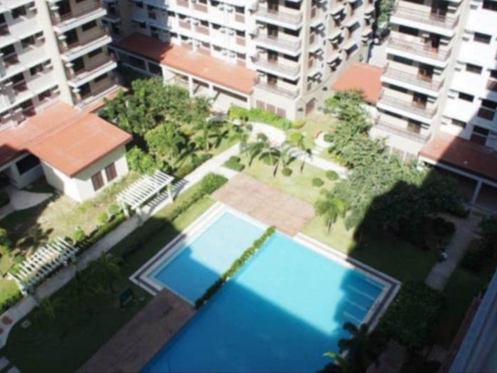 Residential Condominium at Escalade by Robinsons Land