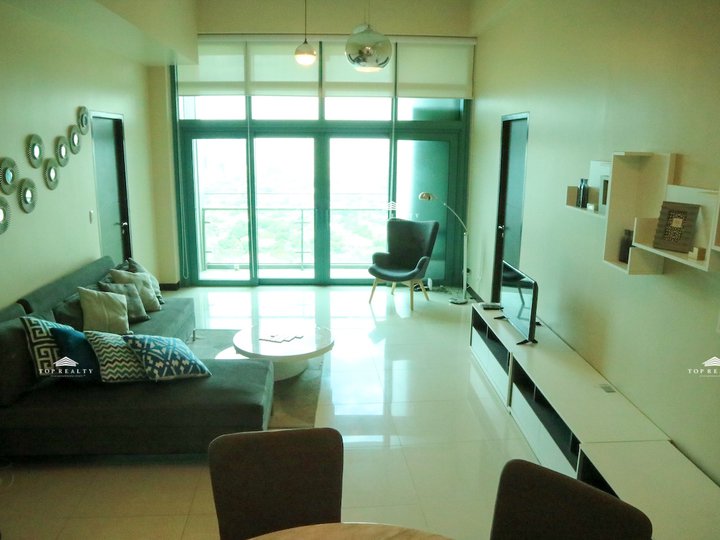 2 Bedrooms 2BR FOR SALE in 8 Forbestown Road, Taguig City - BGC