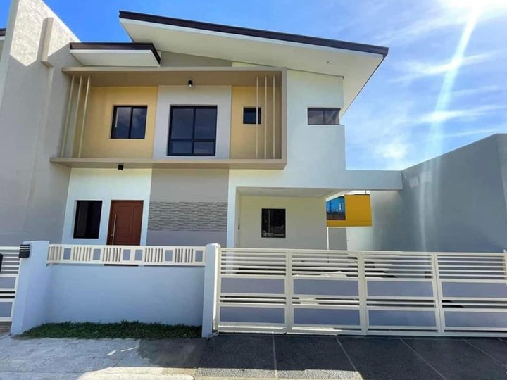 House and Lot for Sale Near SM Dasmarinas Cavite