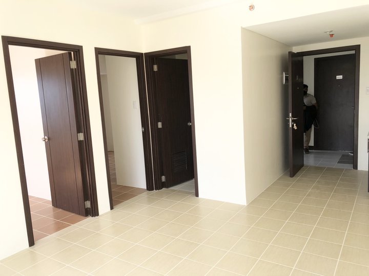 Affordable Easy Move-In Rent to Own Condo in Pioneer Woodlands Mandaluyong, Near MRT BONI, EDSA